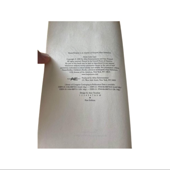 Pretty Little Liars : BOOK 1 : 1st Printing Hardcover : Sara Shepard - Picture 5 of 5
